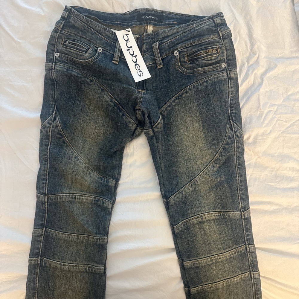 Flared Mid-Rise Washed Blue Jeans for Women - Picture 2 of 3